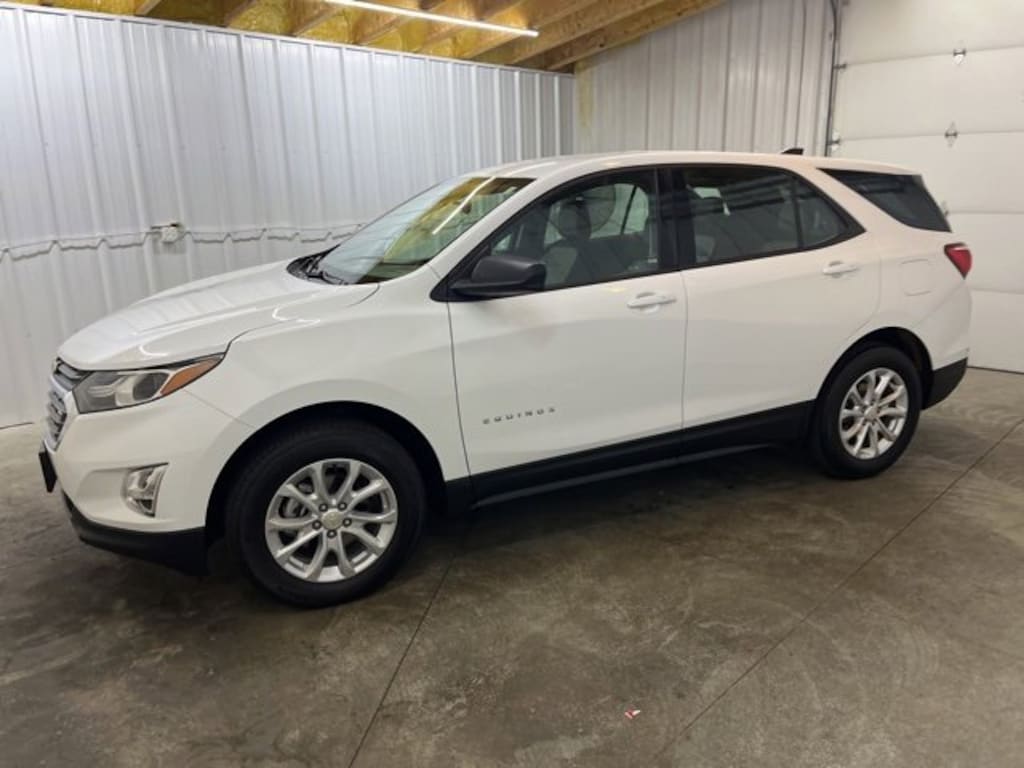 Used 2018 Chevrolet Equinox LS SUV