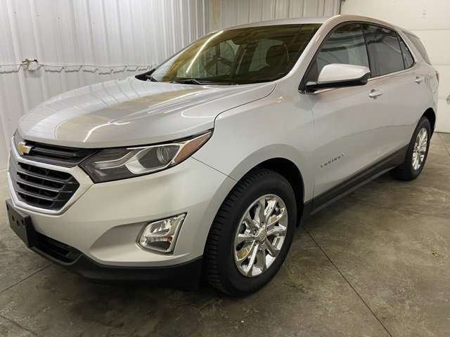 2020 Chevrolet Equinox LT photo 3