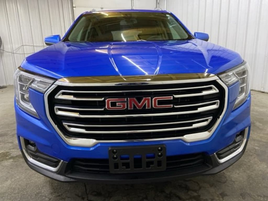 Used 2024 GMC Terrain SLT SUV