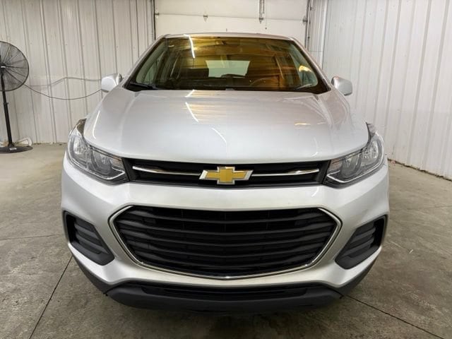 Used 2017 Chevrolet Trax LS with VIN 3GNCJKSBXHL290676 for sale in Van Wert, OH