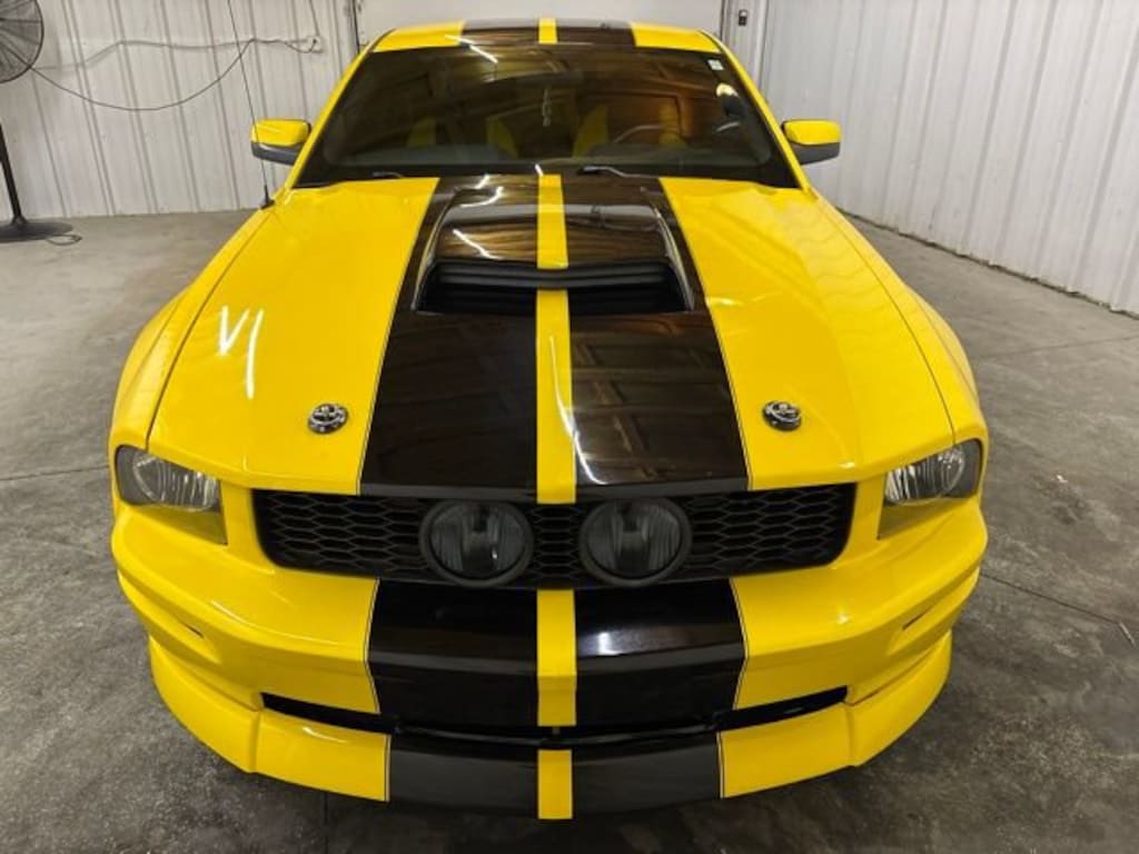 Used 2006 Ford Mustang GT Deluxe