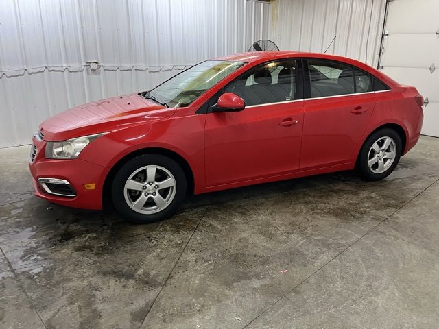 2016 Chevrolet Cruze LT photo 2