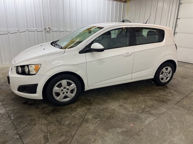 2014 Chevrolet Sonic LS photo 4