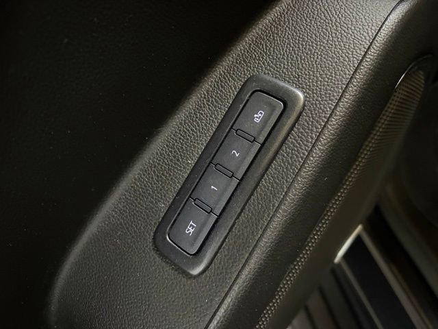 2020 GMC Yukon Denali - Photo 45