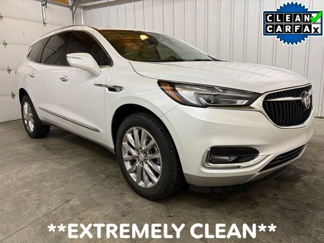 2020 Buick Enclave Essence's photo