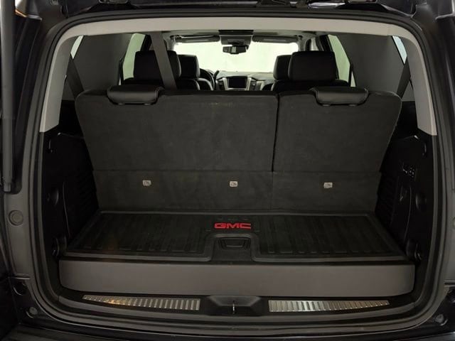 2020 GMC Yukon Denali - Photo 12