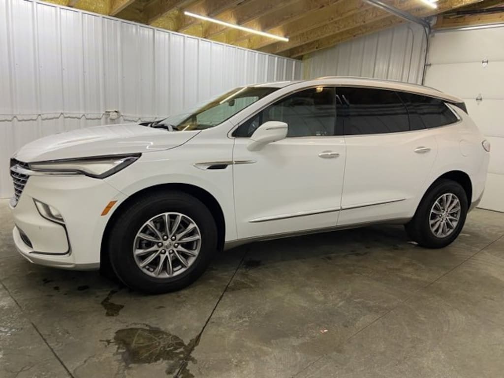 Used 2024 Buick Enclave Premium SUV