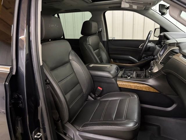 2020 GMC Yukon Denali - Photo 35