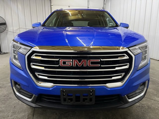 2024 Gmc Terrain SLT photo 2
