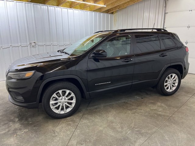 2022 Jeep Cherokee Latitude Lux photo 2