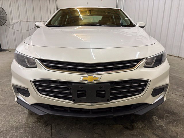 Used 2018 Chevrolet Malibu 1LT with VIN 1G1ZD5STXJF283286 for sale in Van Wert, OH