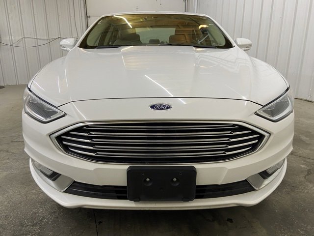 2017 Ford Fusion SE photo 2