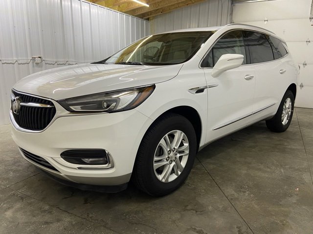 2020 Buick Enclave Essence photo 3