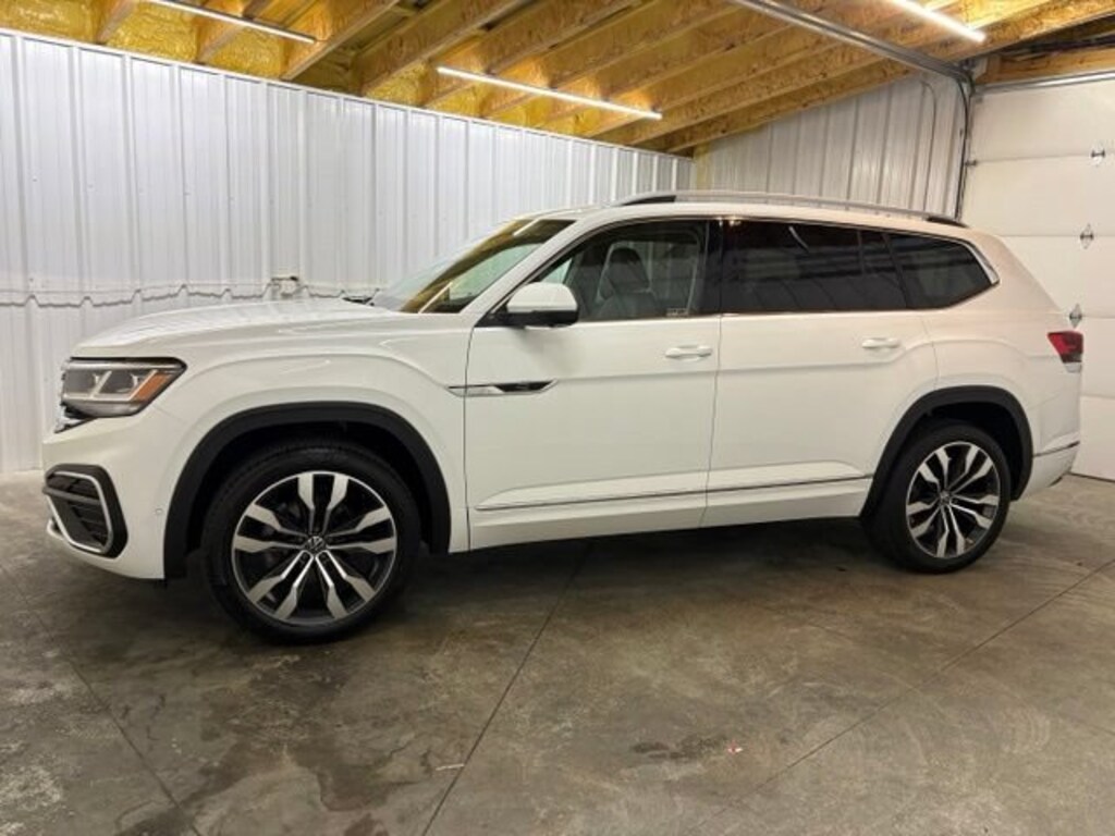 Used 2022 Volkswagen Atlas 3.6L V6 SEL Premium R-Line