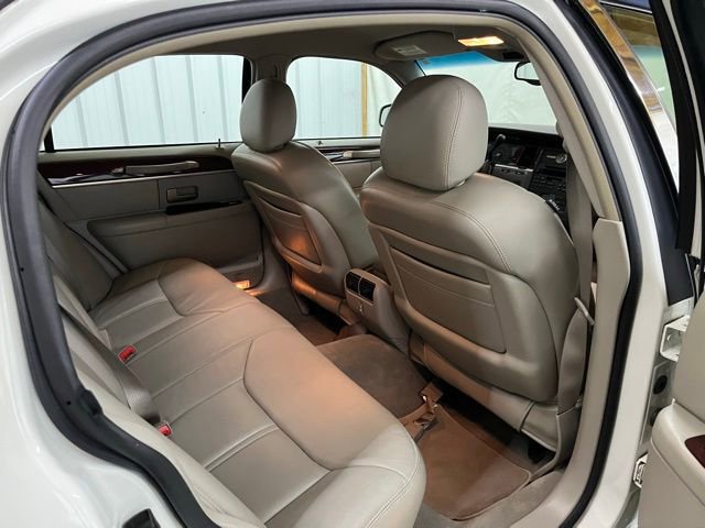 2005 Lincoln Town Car Signature Limited - Photo 15