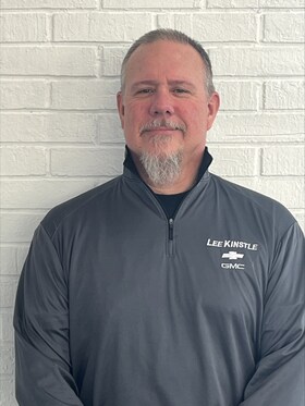 Staff member Billy Knoll from ID_5b14bf4db358
