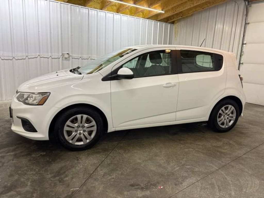 Used 2017 Chevrolet Sonic LT Car
