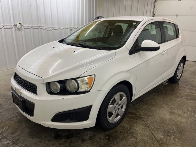 2014 Chevrolet Sonic LS photo 3