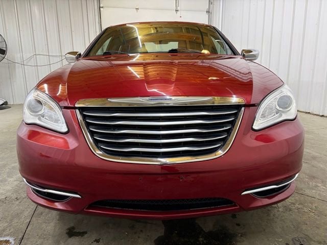 Used 2012 Chrysler 200 Limited with VIN 1C3CCBCG6CN306253 for sale in Van Wert, OH