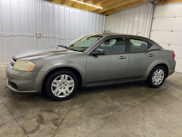 2012 Dodge Avenger SE photo 4