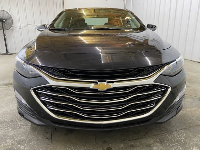 2023 Chevrolet Malibu 1LT photo 2