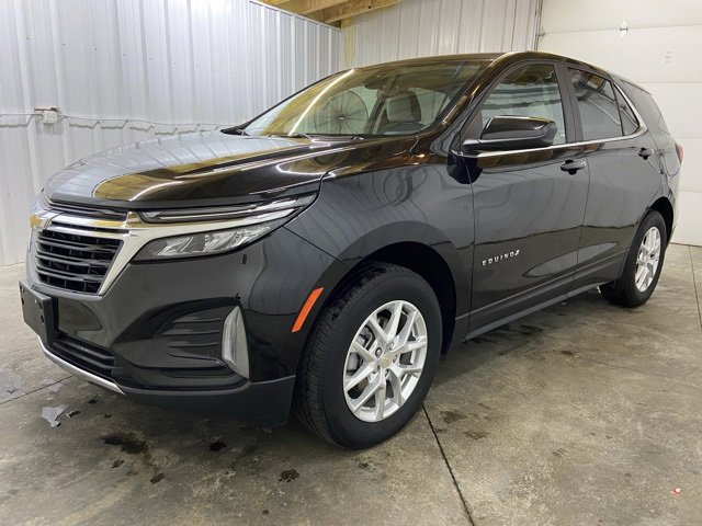 2024 Chevrolet Equinox LT photo 3