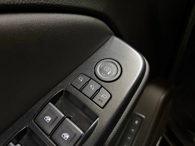 2020 GMC Yukon Denali - Photo 44