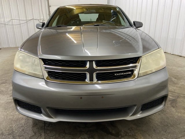 2012 Dodge Avenger SE photo 2