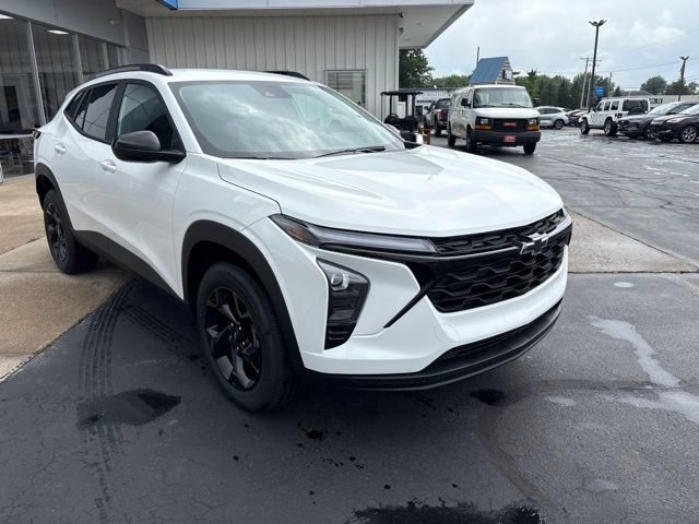 2026 Chevrolet Trax LT - Photo 6