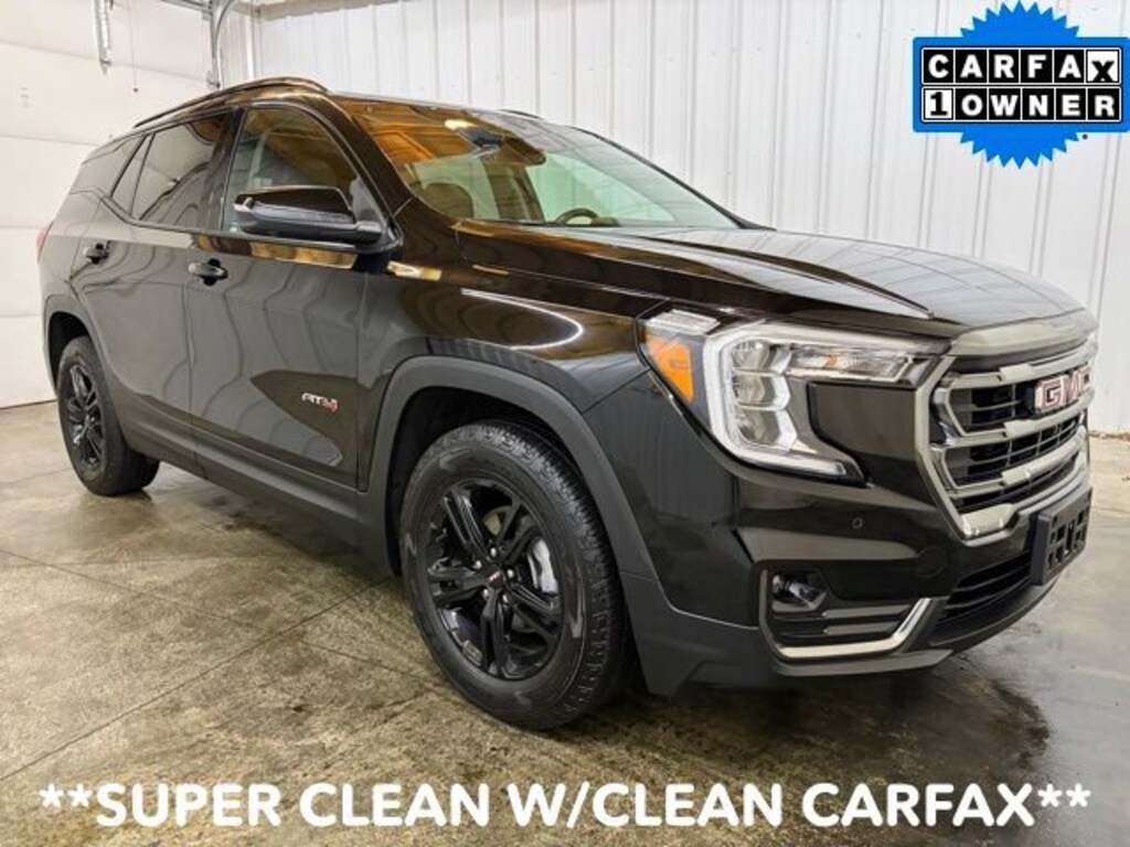 Used 2024 GMC Terrain AT4 SUV