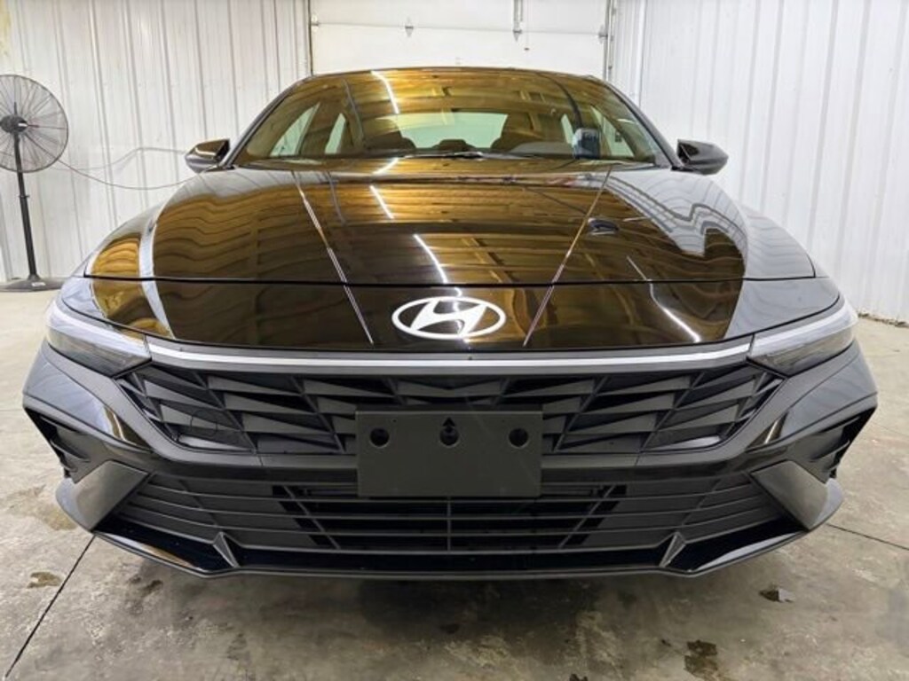 Used 2025 Hyundai Elantra SEL Sport