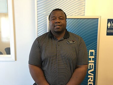 Staff member Ernie Kelly from ID_5b14bf4db358