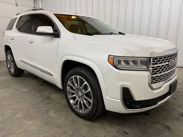 2023 GMC Acadia Denali AWD's photo
