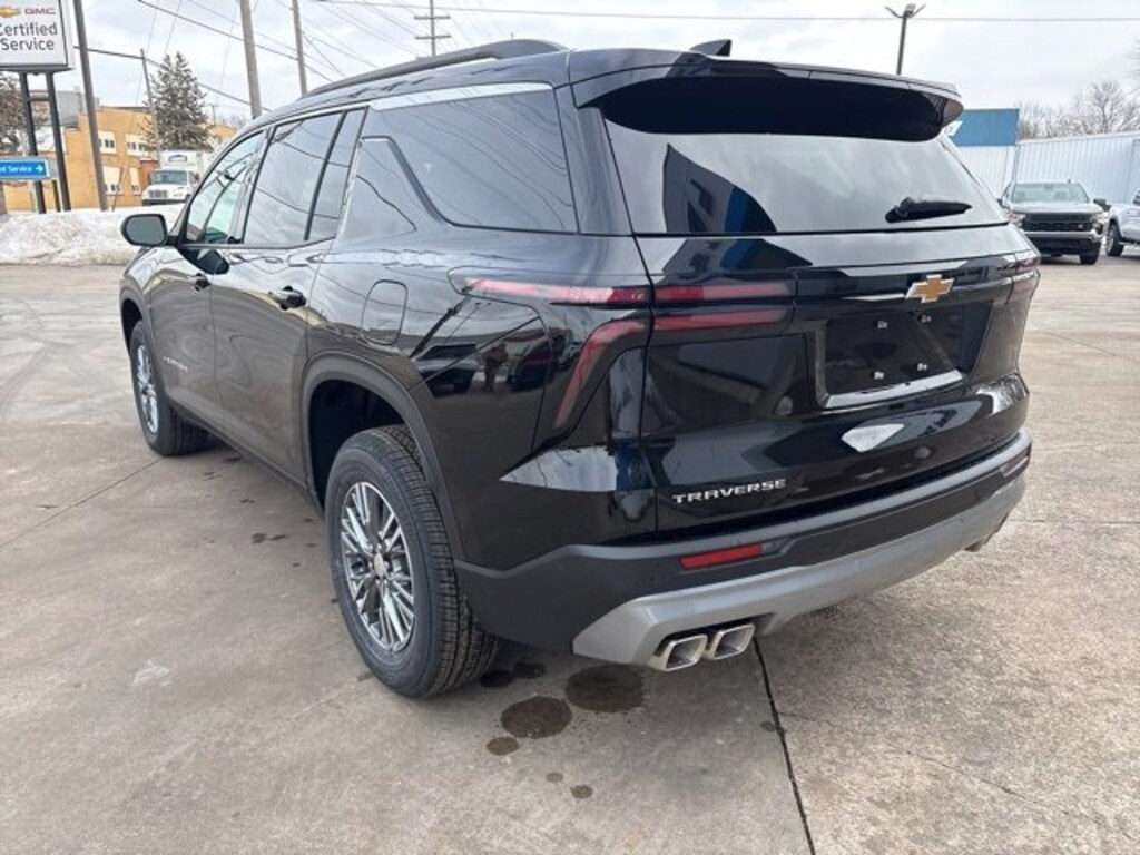 New 2026 Chevrolet Traverse LT SUV
