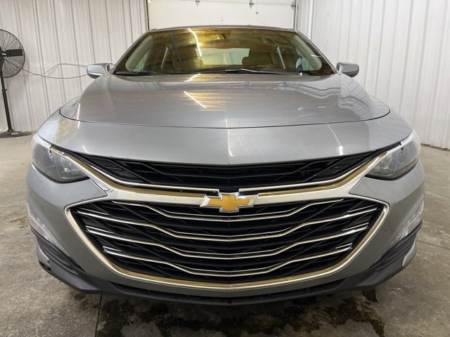 2024 Chevrolet Malibu 1LT photo 2