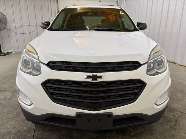Used 2017 Chevrolet Equinox LT with VIN 2GNALCEK5H6228299 for sale in Van Wert, OH