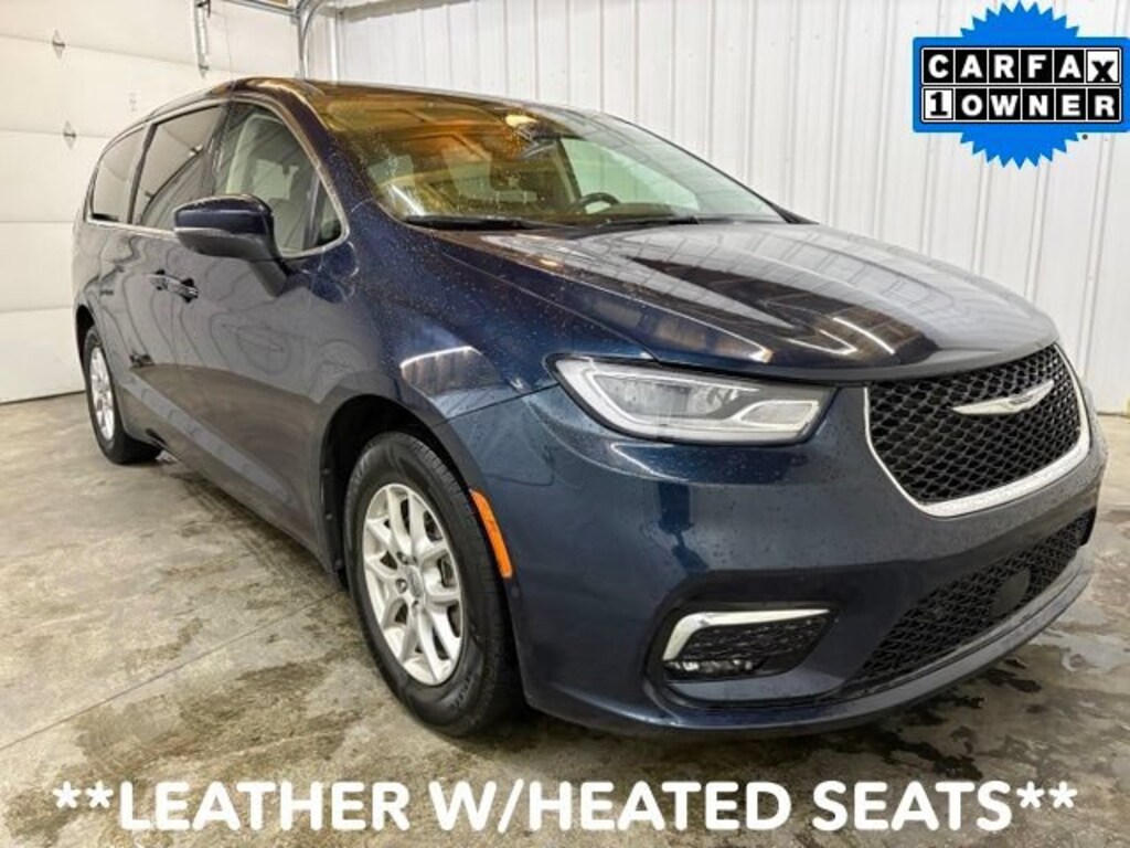 Used 2023 Chrysler Pacifica Touring L