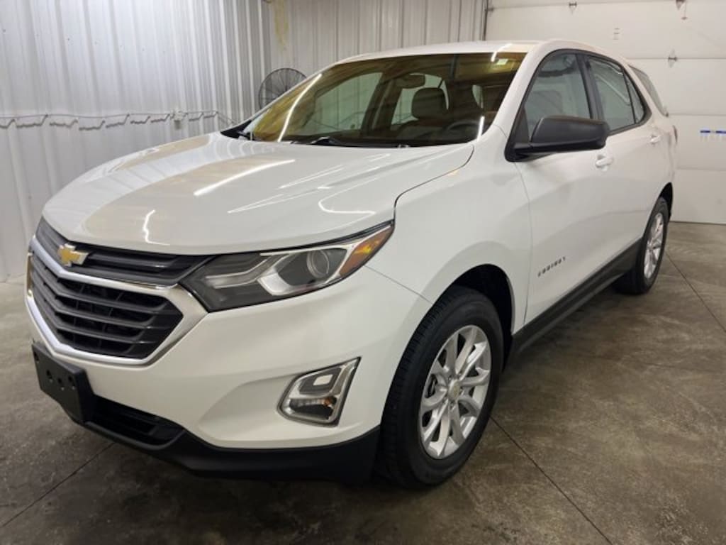 Used 2018 Chevrolet Equinox LS SUV