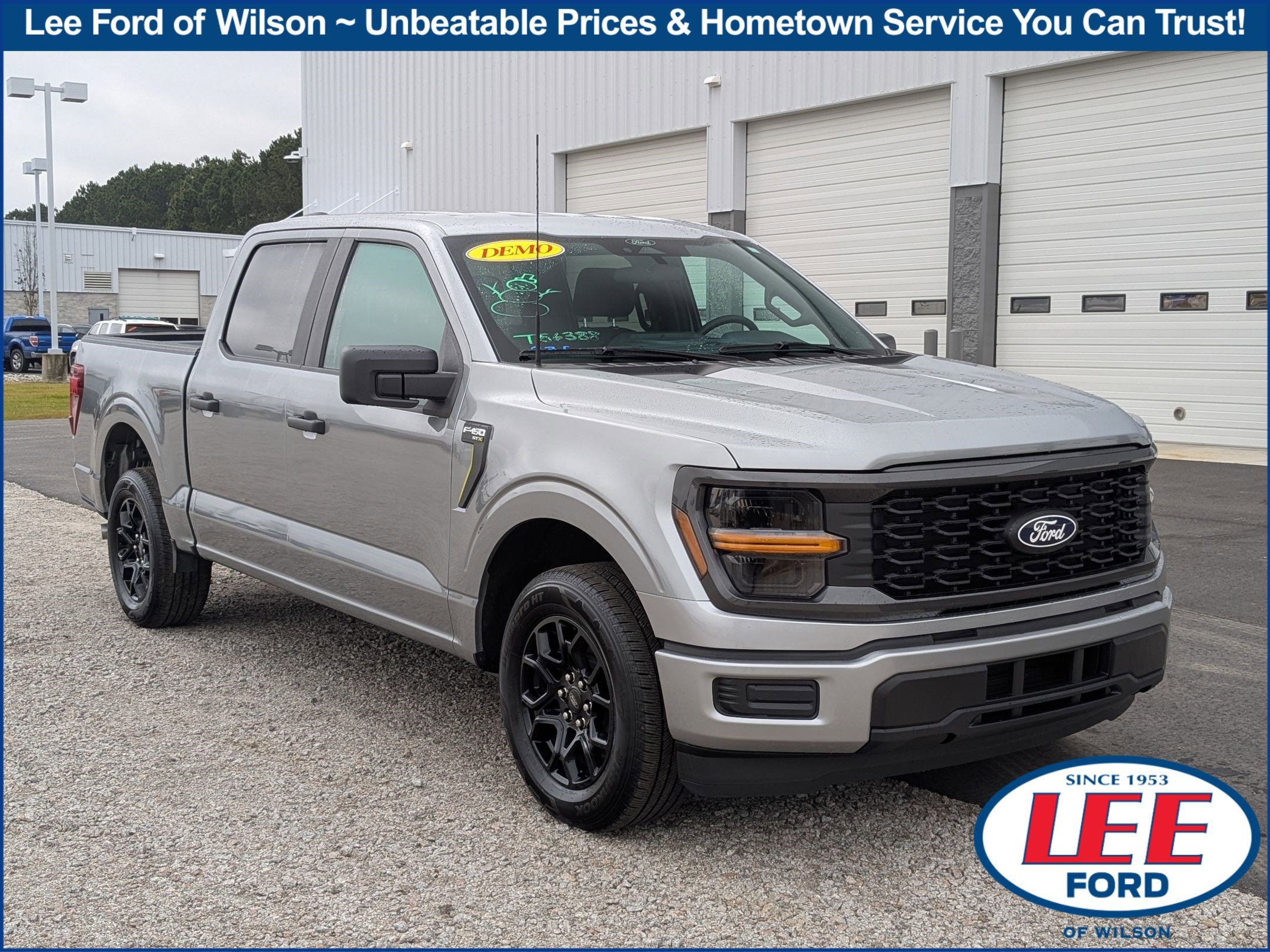 2025 Ford F-150 STX's photo