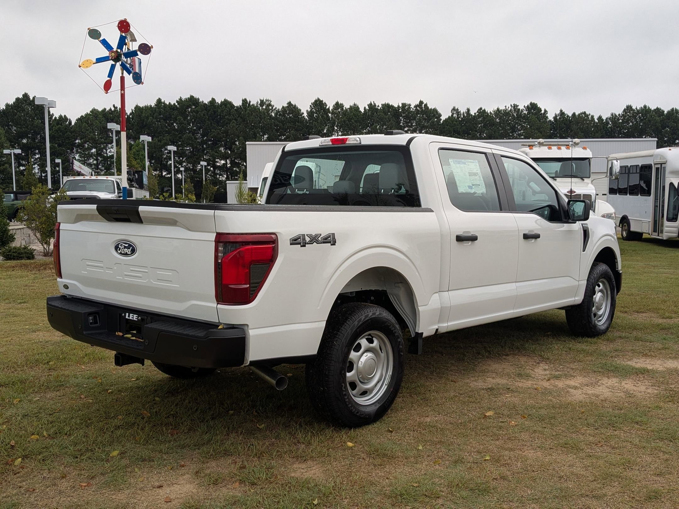 2025 Ford F-150 XL photo 3