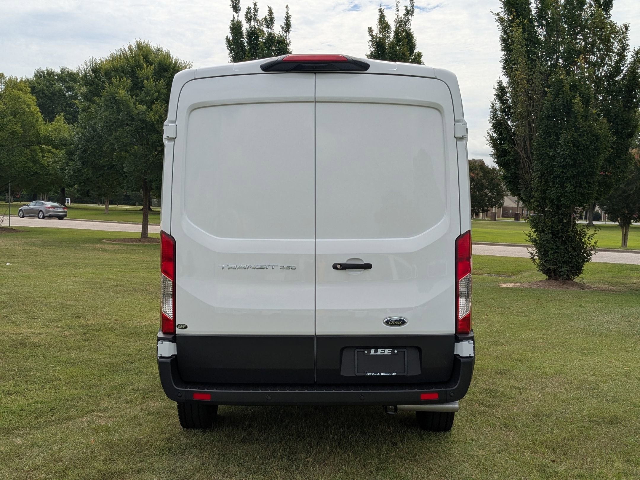 2025 Ford Transit Cargo Van photo 4