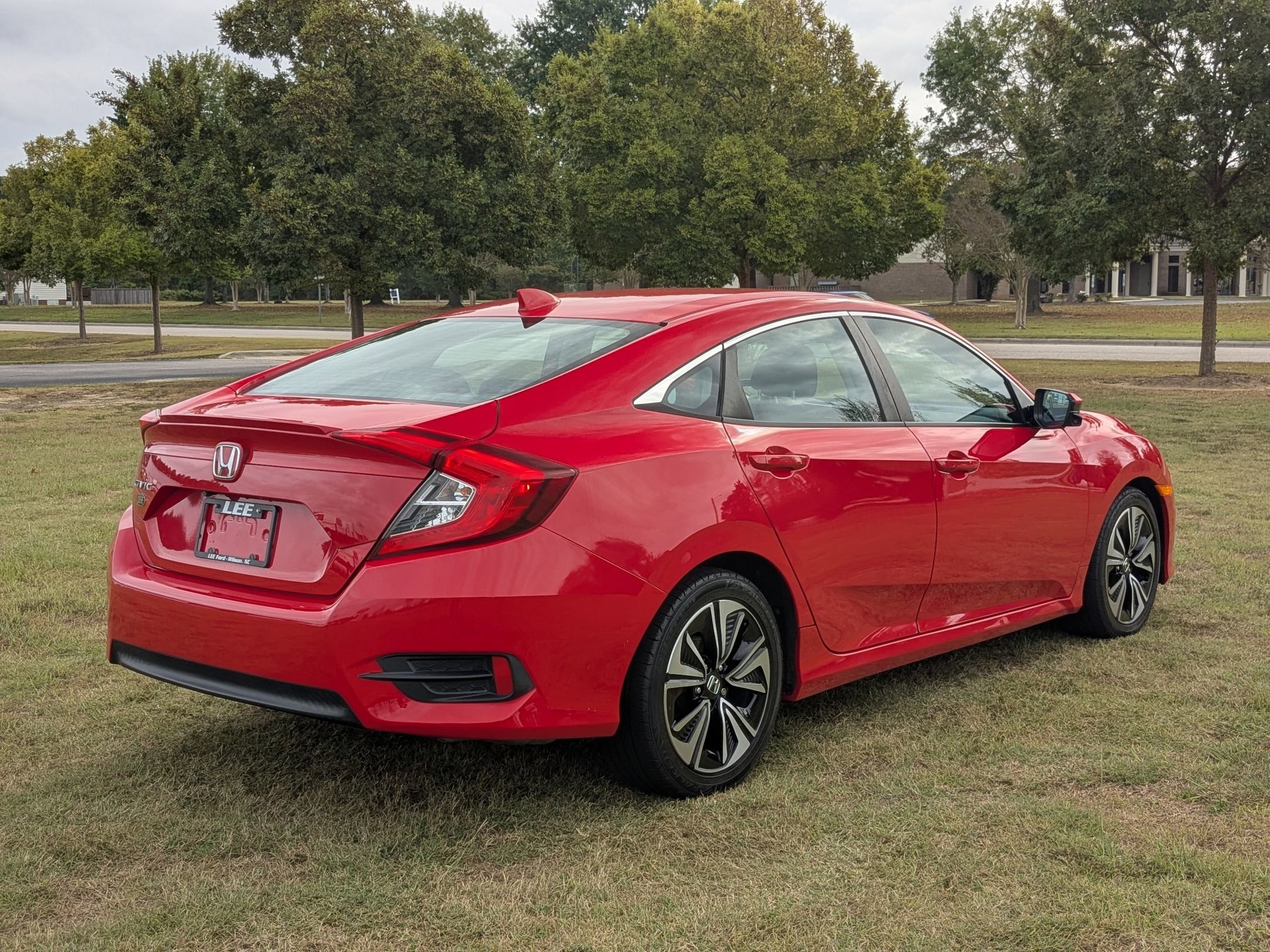 2018 Honda Civic EX-T photo 3