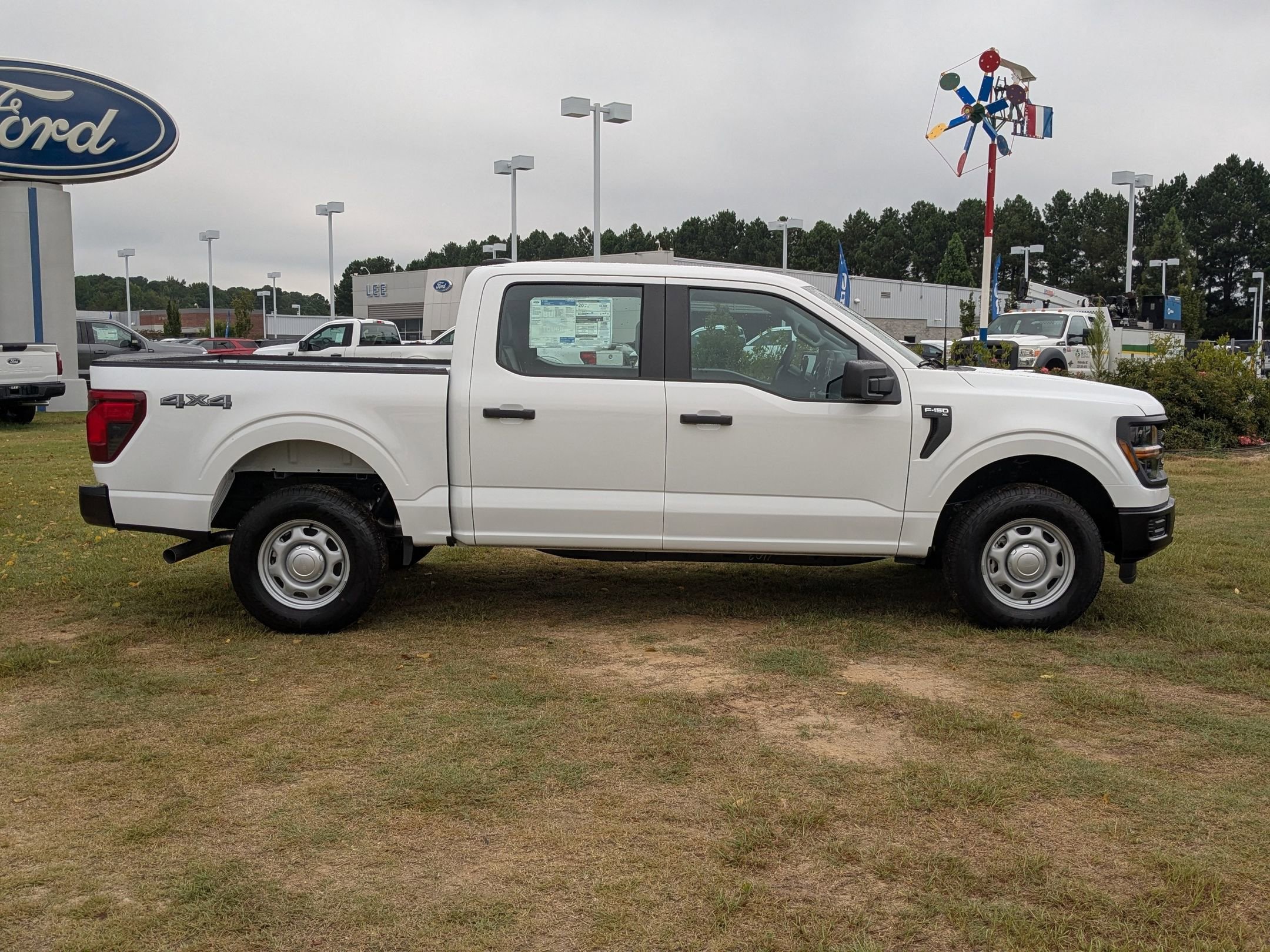 2025 Ford F-150 XL photo 2
