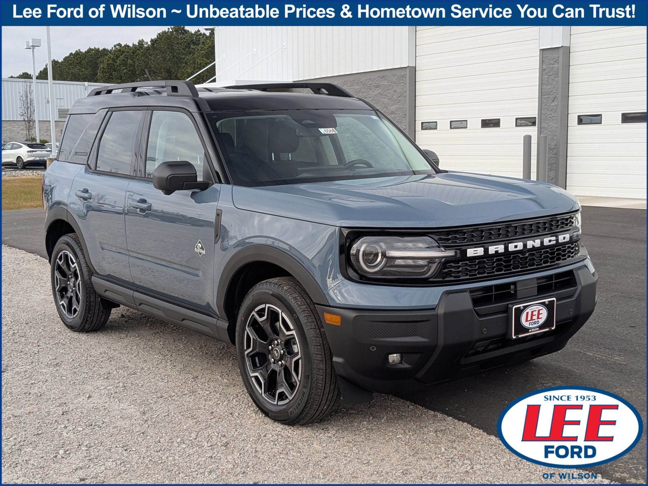 2025 Ford Bronco Sport Outer Banks's photo