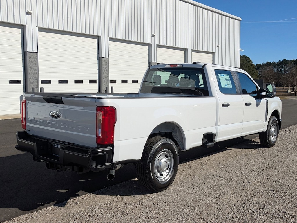 2026 Ford F-250 photo 3