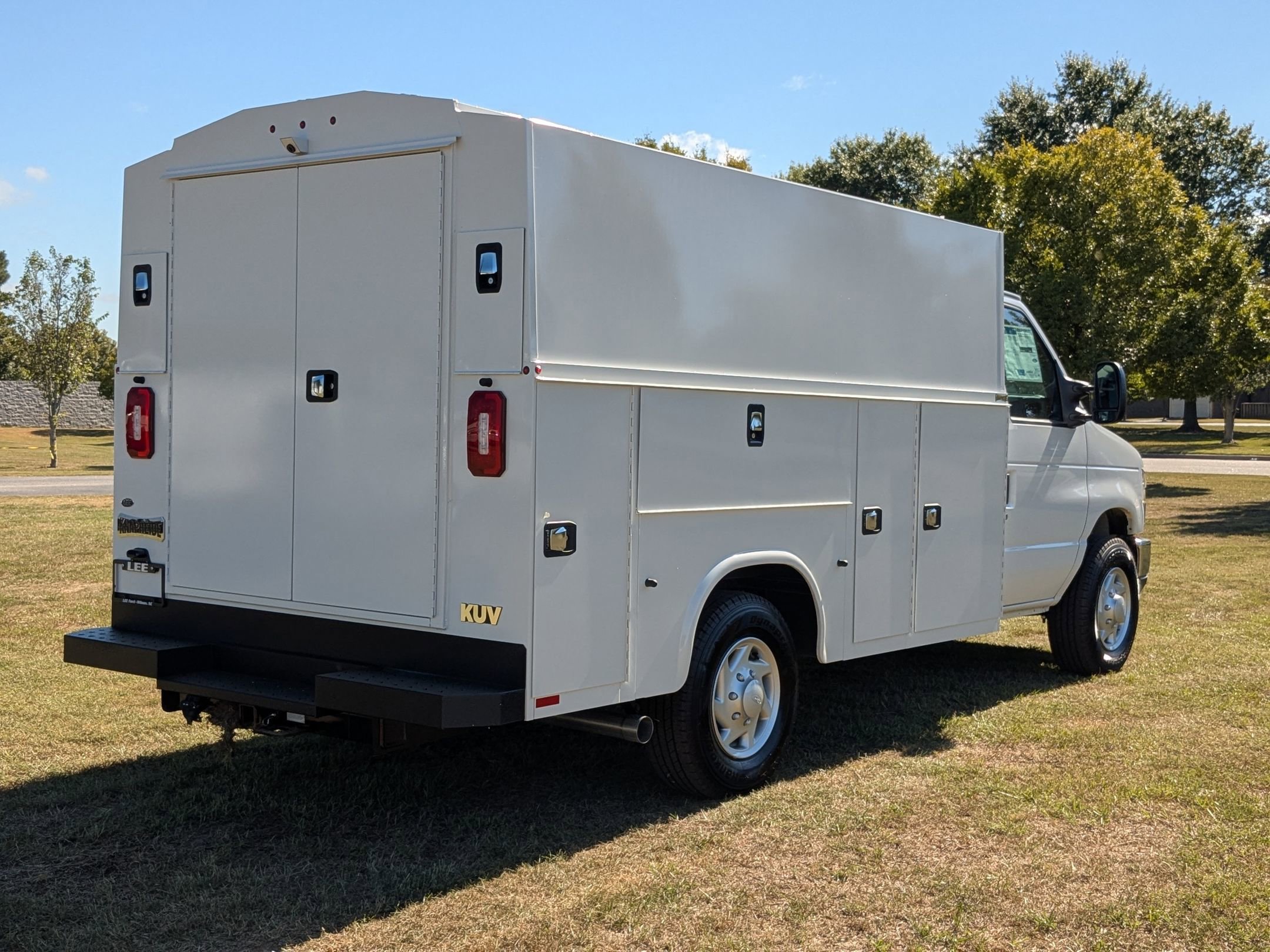 2026 Ford E-350 Base photo 2