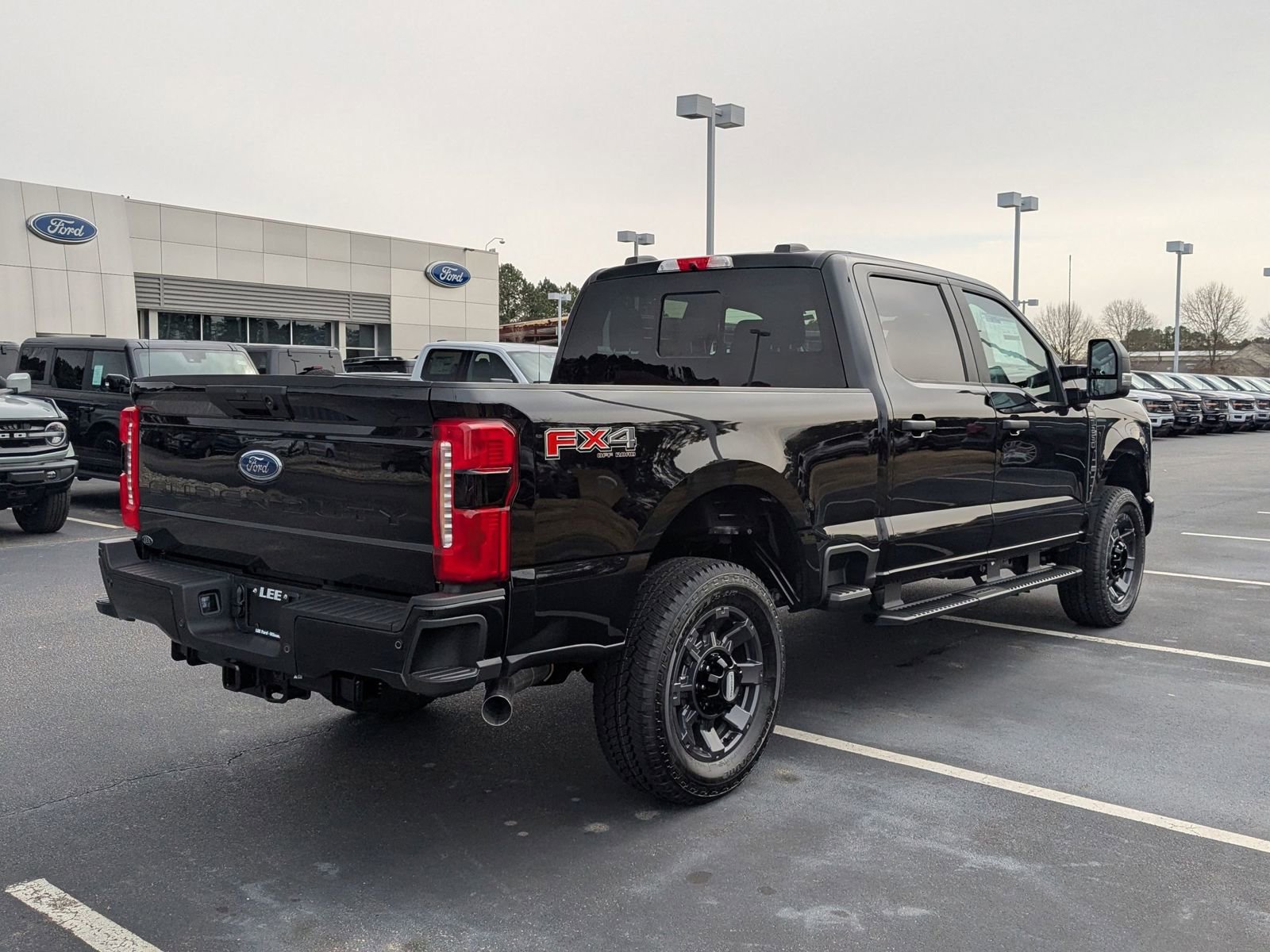 2025 Ford F-250 photo 3
