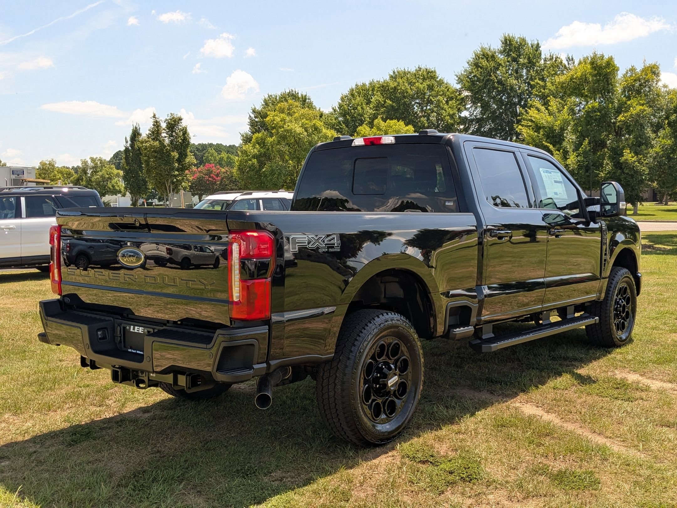 2025 Ford F-350 photo 3