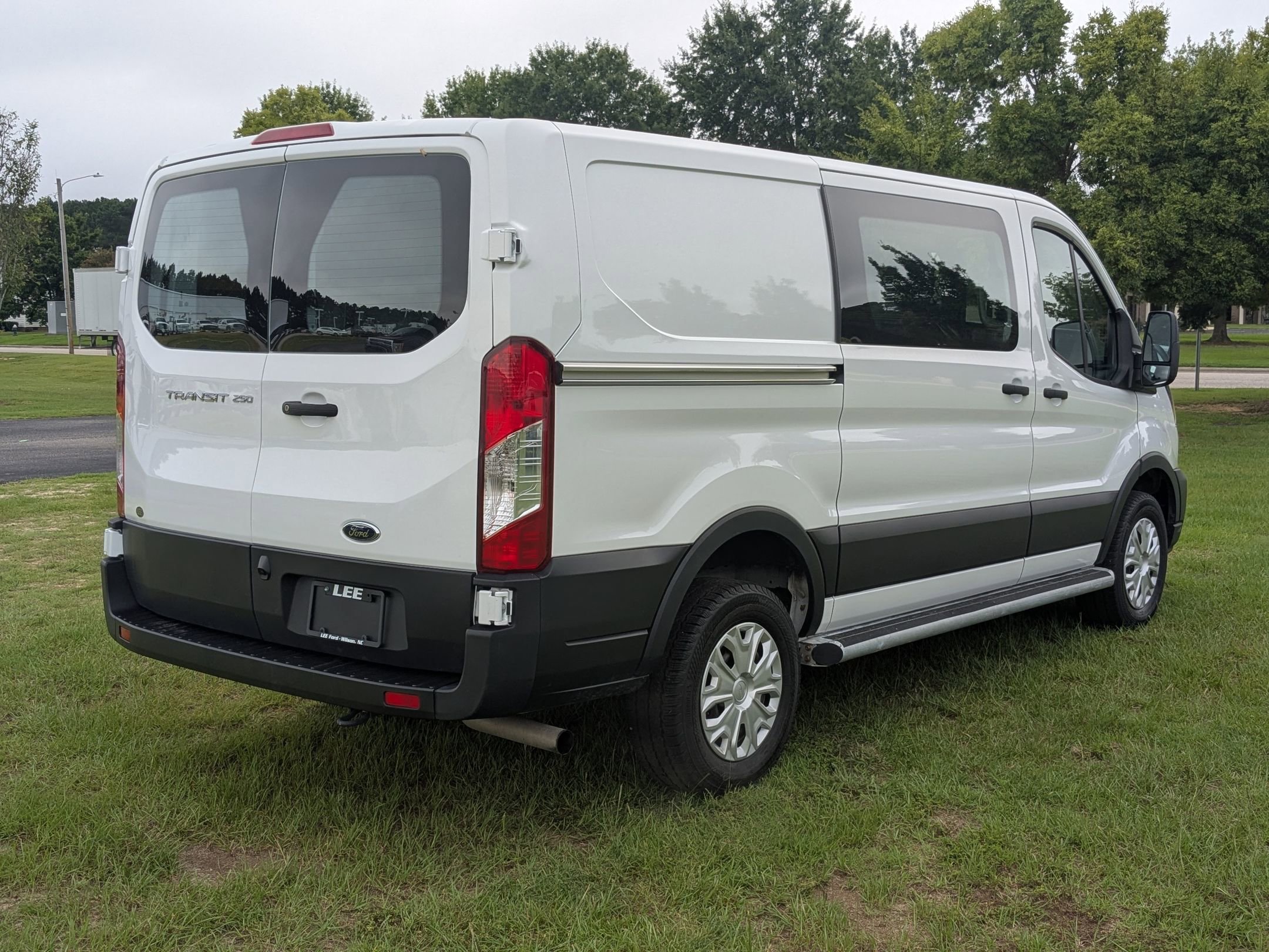 2024 Ford Transit photo 3