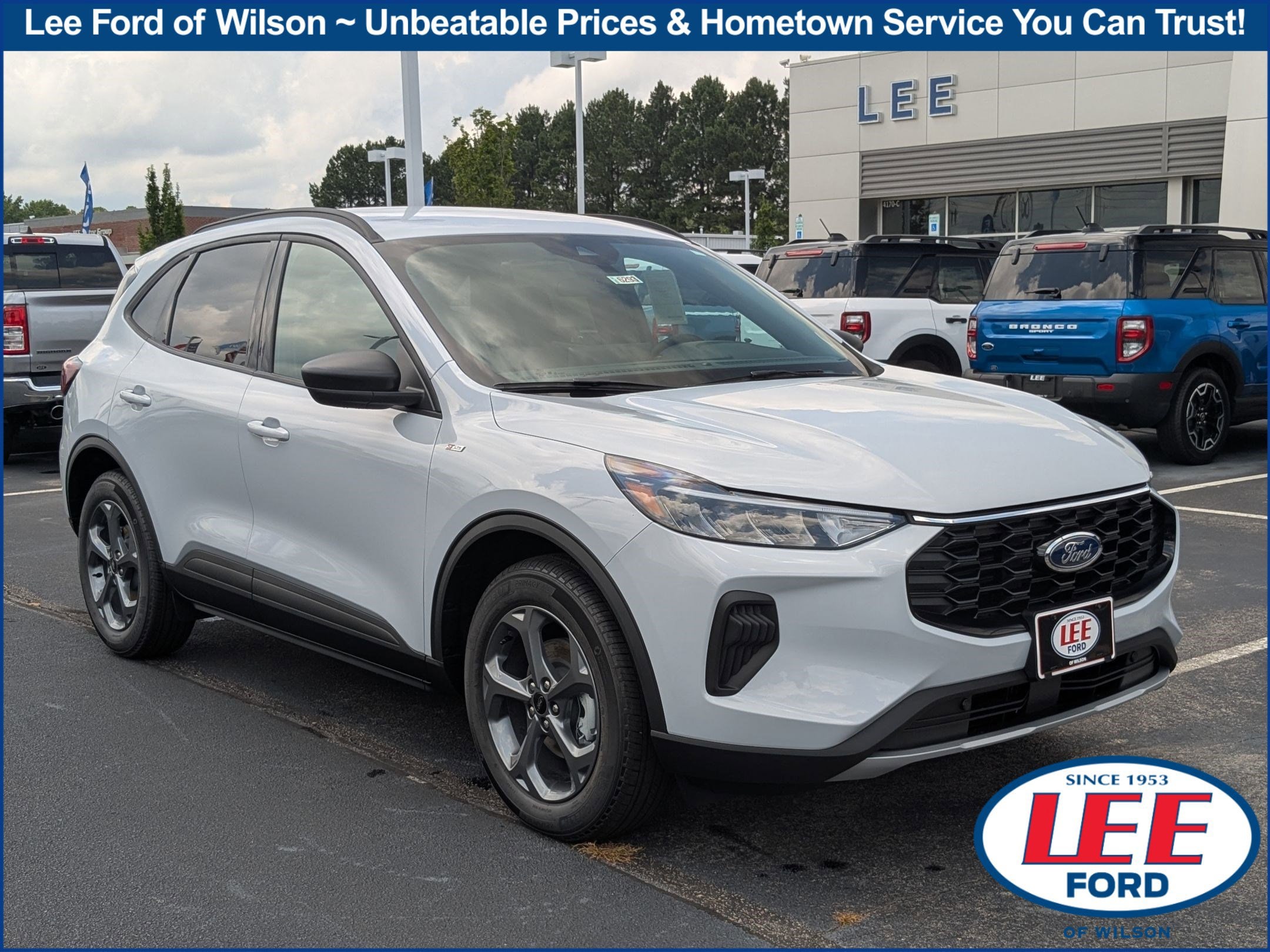 2025 Ford Escape ST-Line's photo